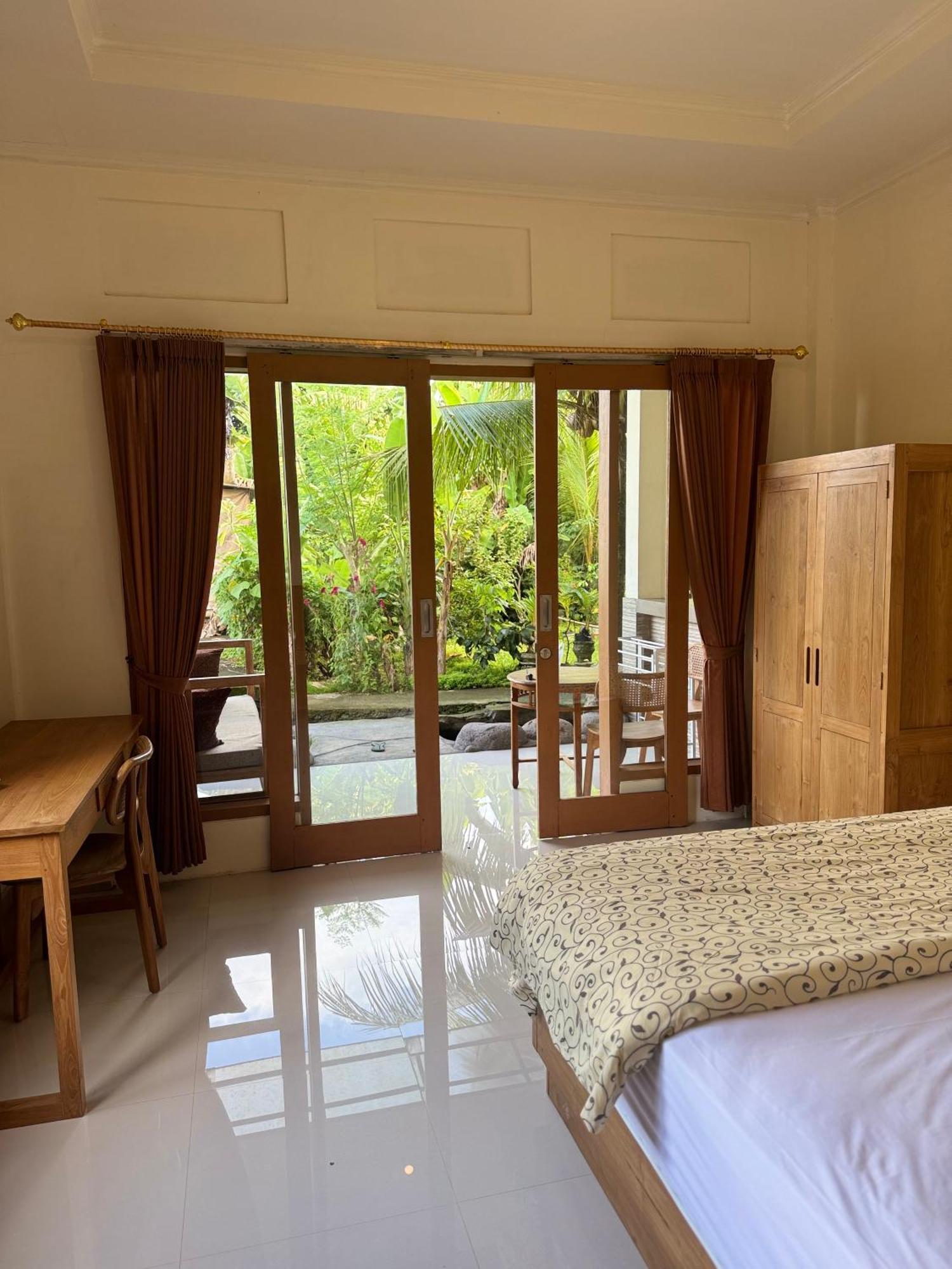 Pineapple House Hotel Ubud Buitenkant foto